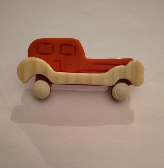 Vintage Plastic Rolls Royce Brooch Pin - Picture 1 of 2